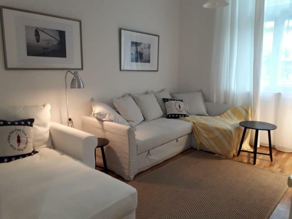 Ferienwohnung La Dolce Vita, Luxury In The Absolute Center Burgas City Exterior foto