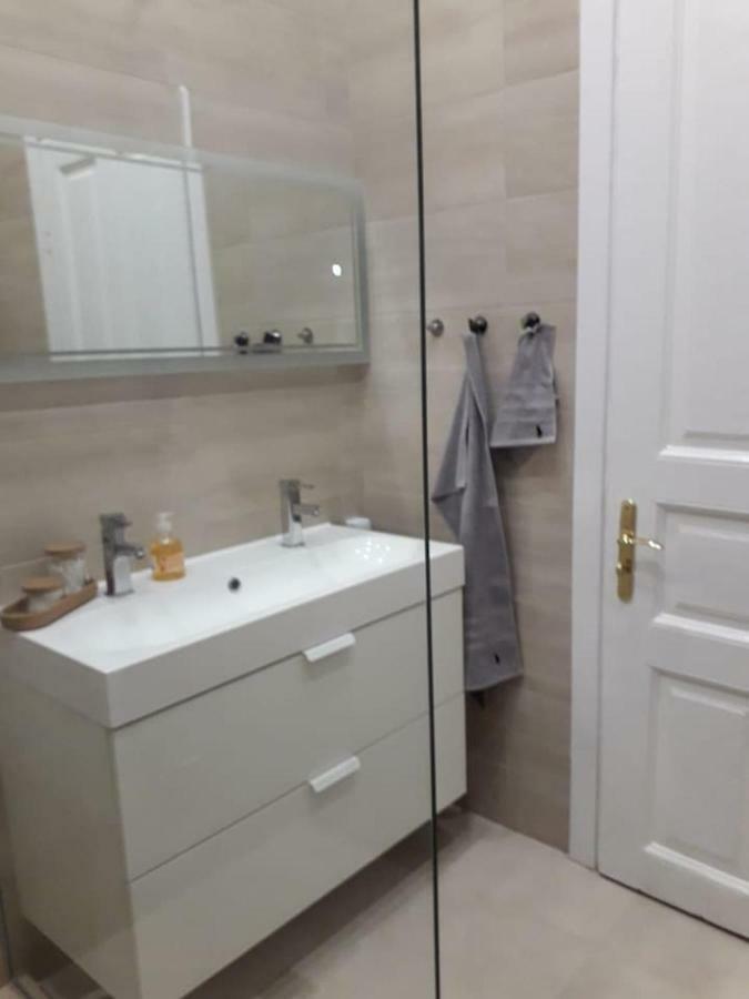Ferienwohnung La Dolce Vita, Luxury In The Absolute Center Burgas City Exterior foto